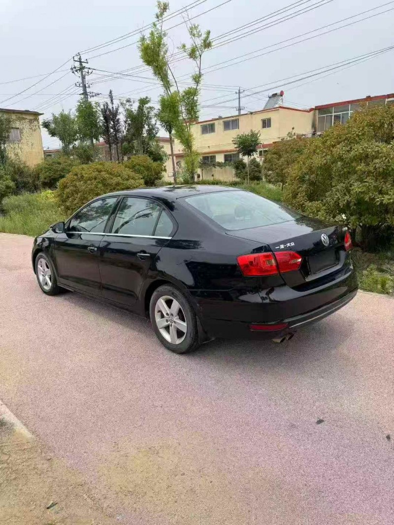 枣庄13年大众速腾7