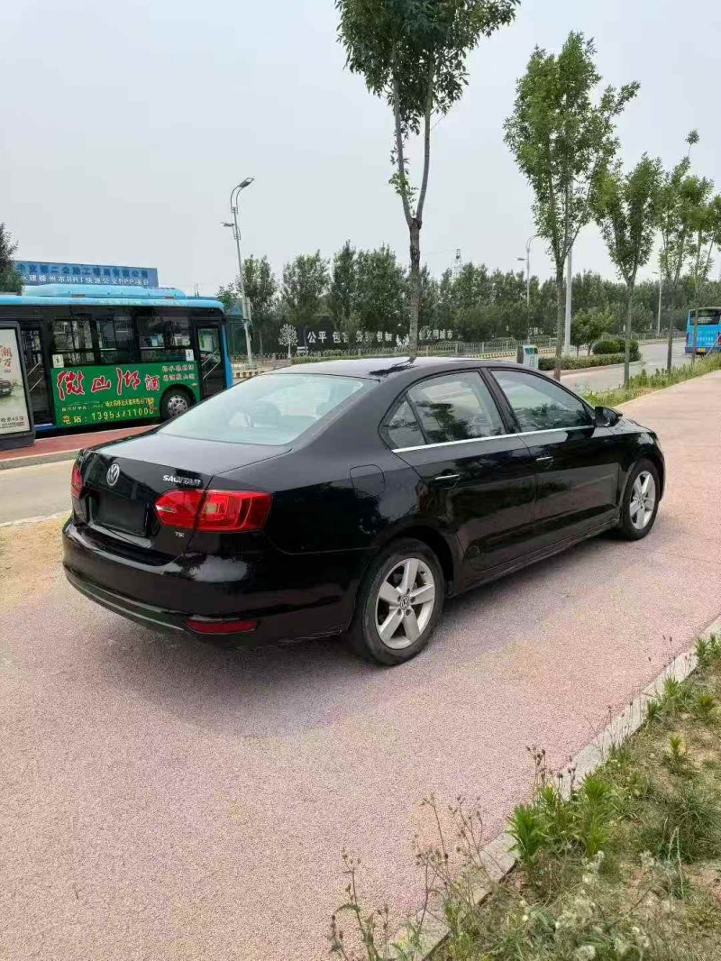 枣庄13年大众速腾8