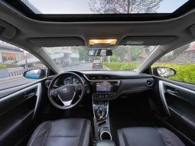 广州19年丰田雷凌5