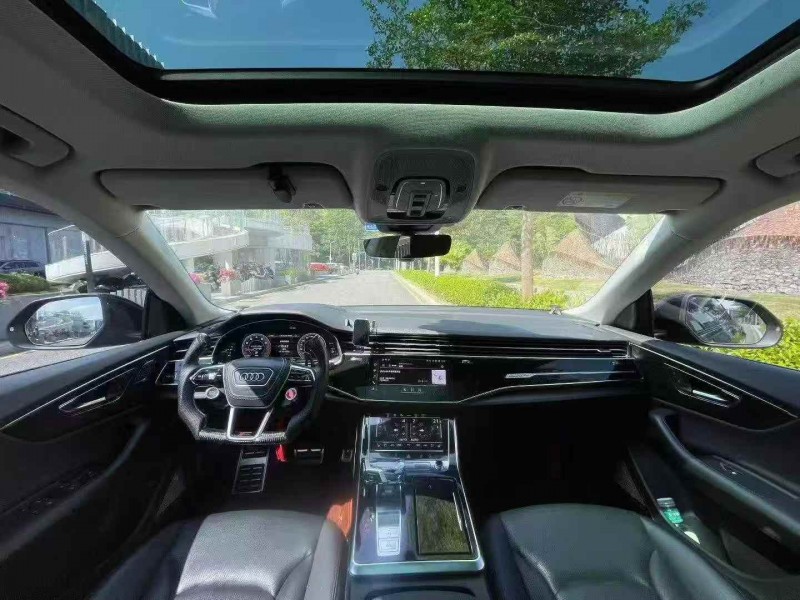 深圳22年奥迪Q86