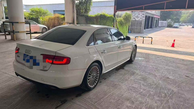 深圳14年奥迪A4L8