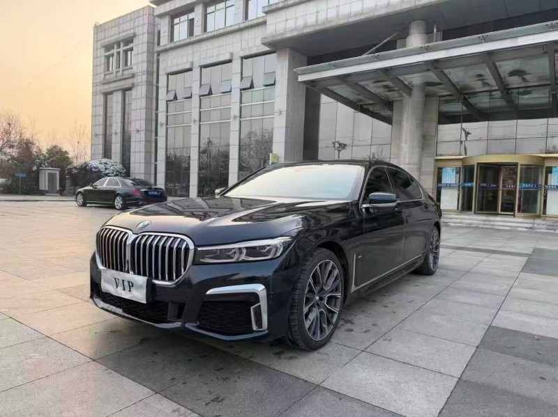 济宁20年宝马7系3