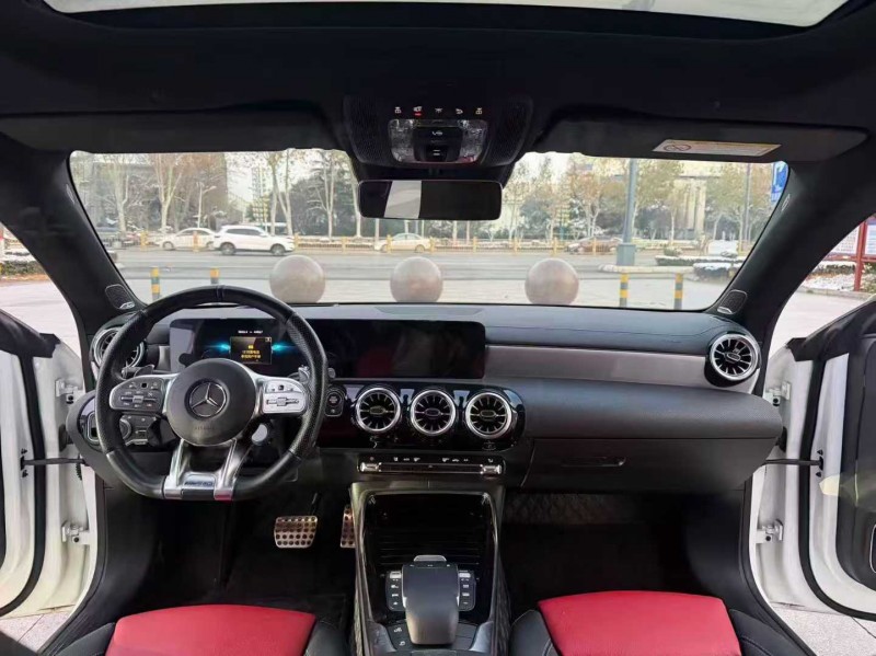 潍坊23年奔驰AMG5