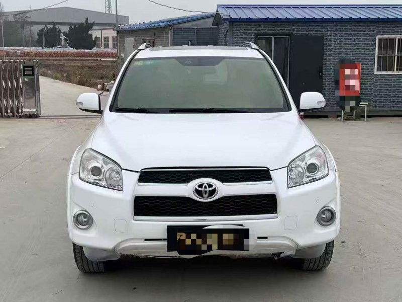 菏泽12年丰田RAV41