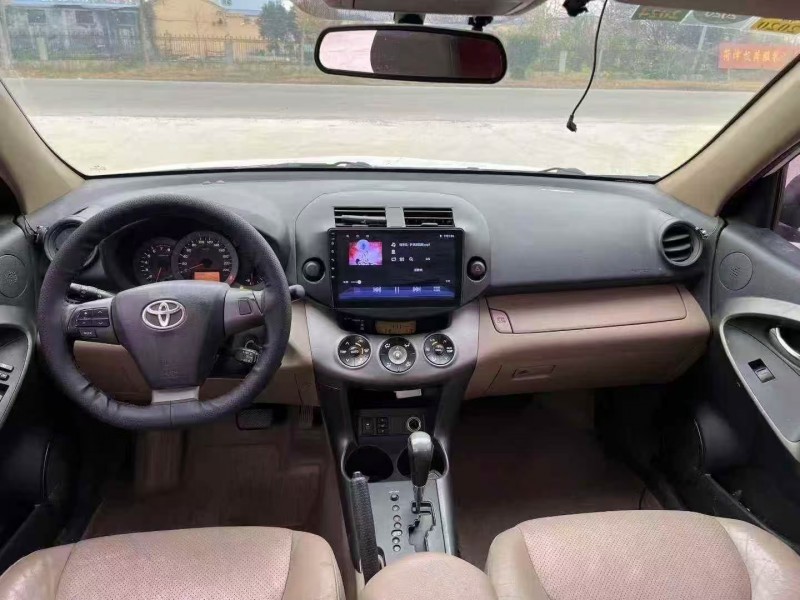菏泽12年丰田RAV44