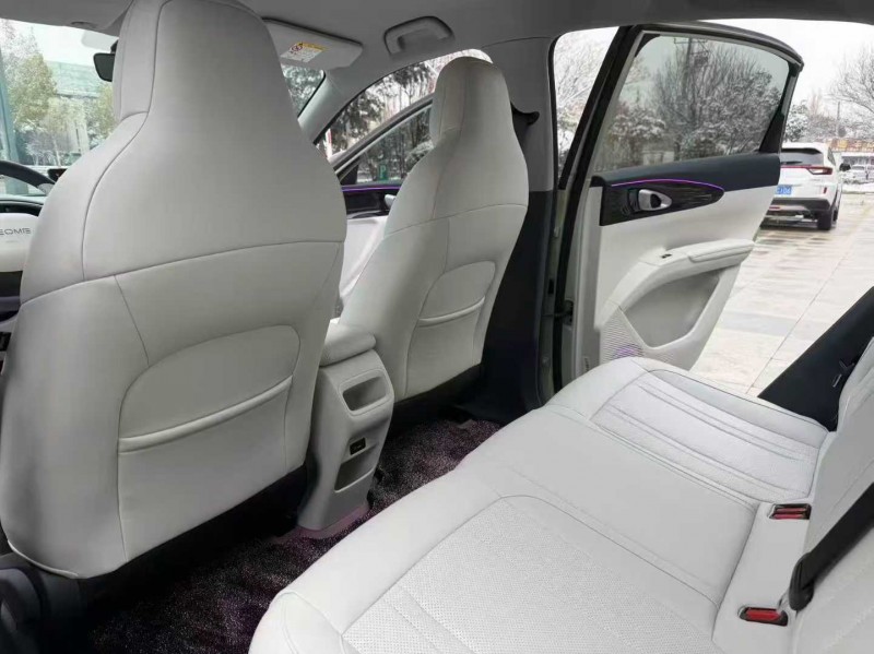 枣庄25年吉利银河5