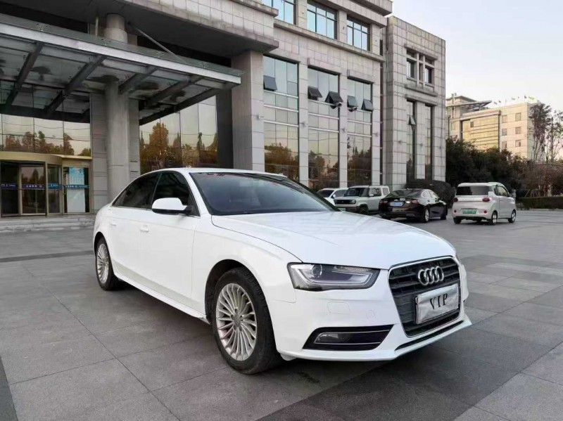 青岛15年奥迪A4L2