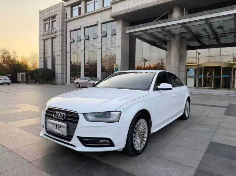 青岛15年奥迪A4L3