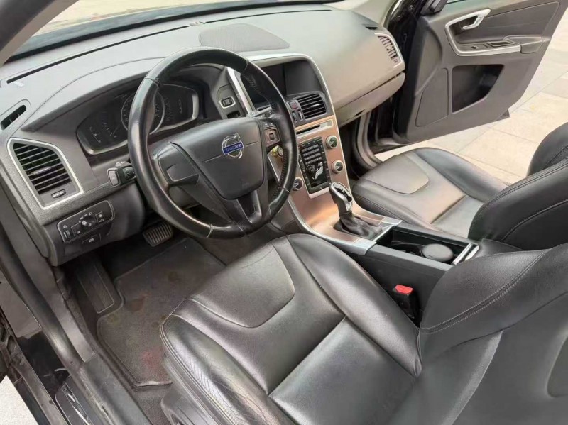 济宁17年沃尔沃XC605