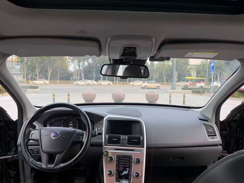 济宁17年沃尔沃XC606