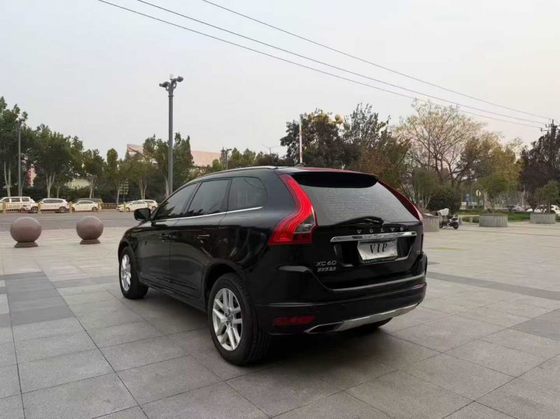 济宁17年沃尔沃XC608