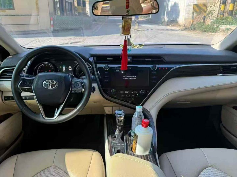 广州20年丰田凯美瑞5