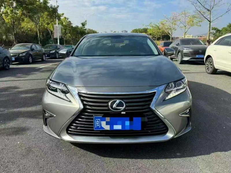 广州18年雷克萨斯ES1