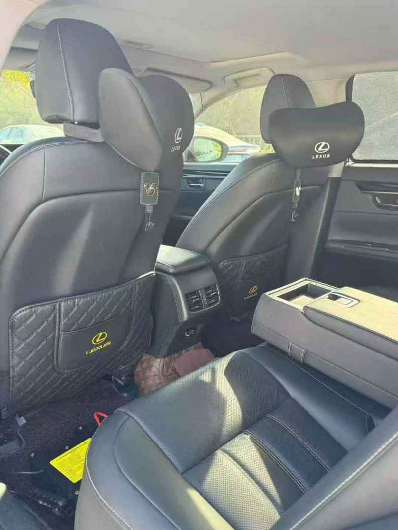 广州18年雷克萨斯ES3