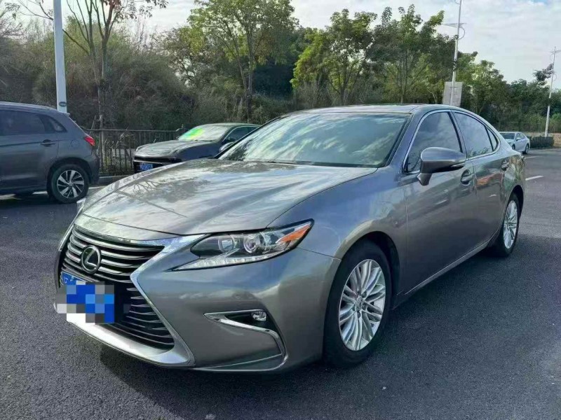 广州18年雷克萨斯ES4