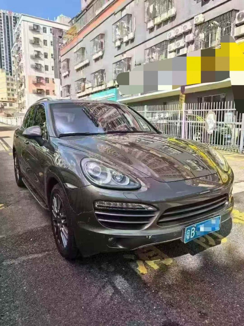 广州12年保时捷卡宴3