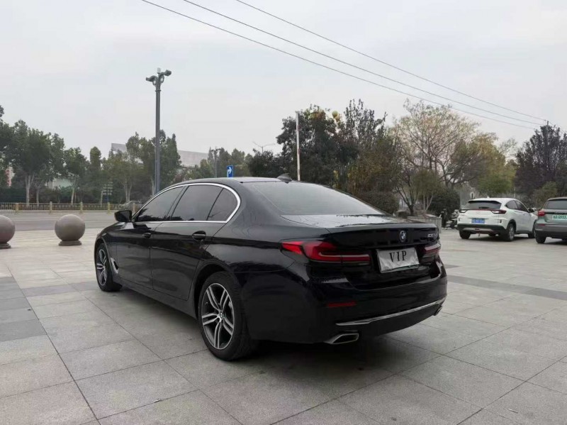 东营23年宝马5系8
