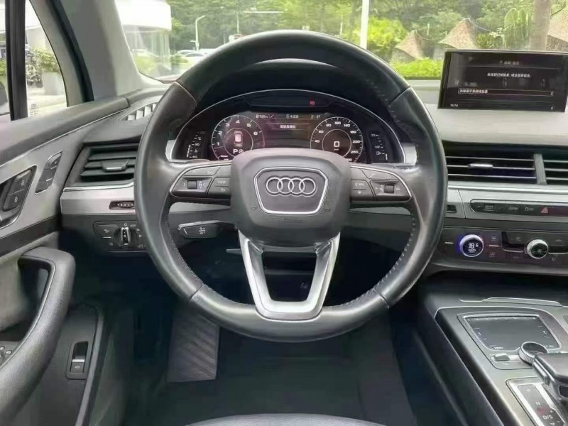 深圳18年奥迪Q77