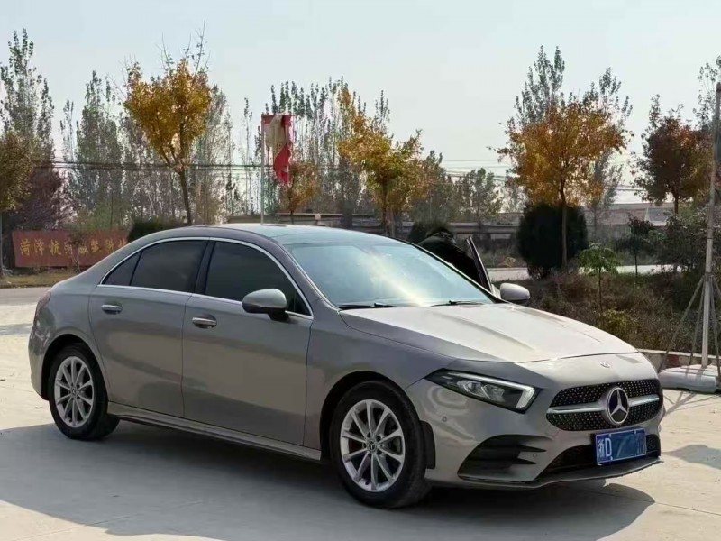 菏泽20年奔驰CLA2