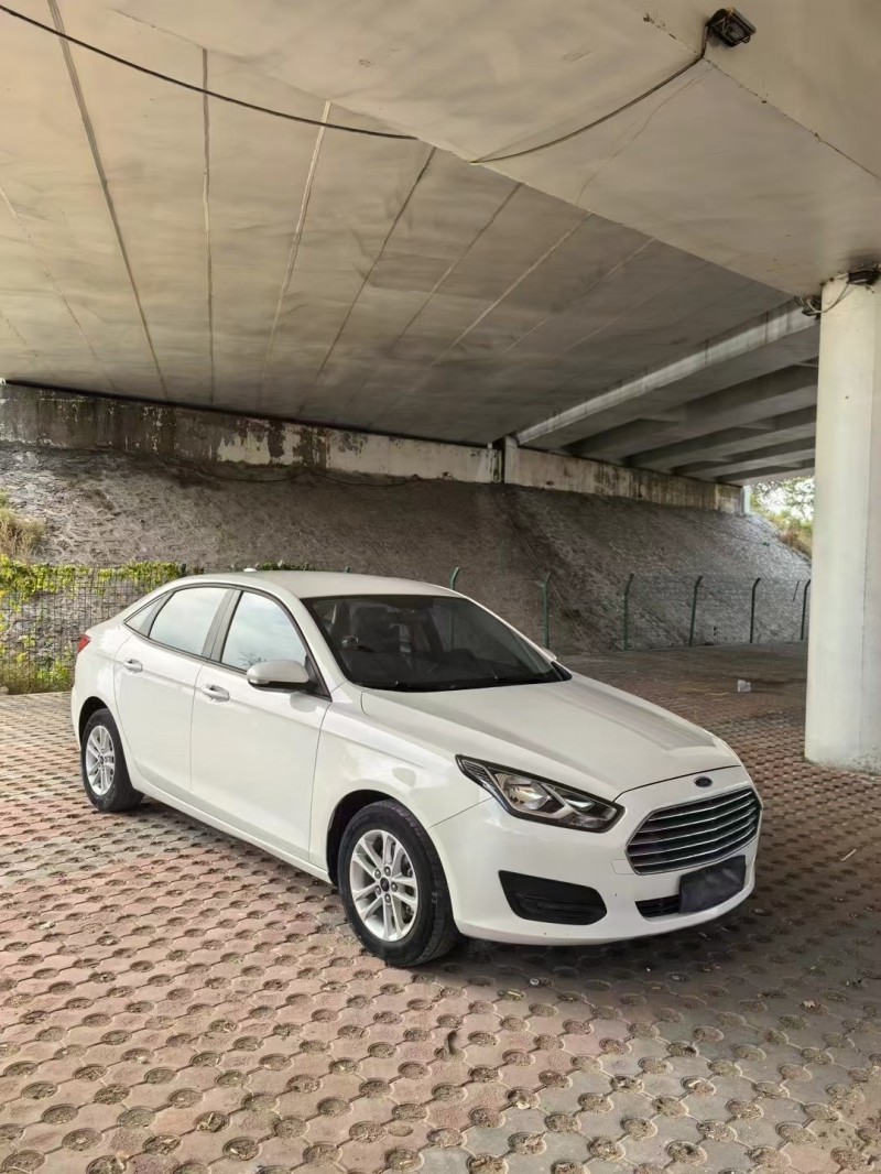 松原20年福特福克斯2