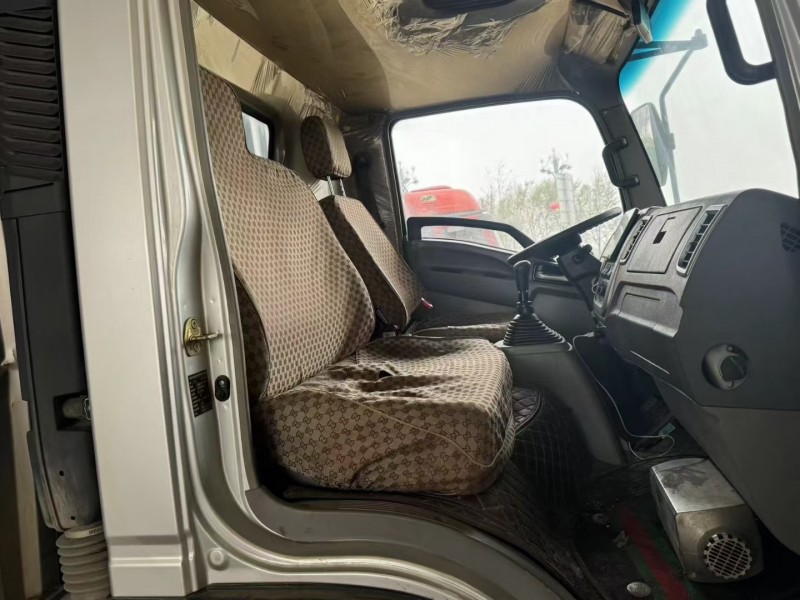 松原23年卡车系列重汽豪沃5