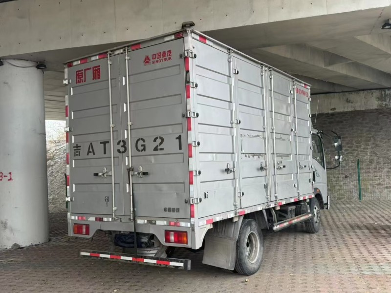 松原23年卡车系列重汽豪沃8