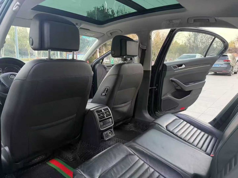 枣庄19年大众迈腾4