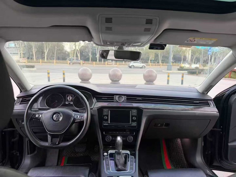 枣庄19年大众迈腾5