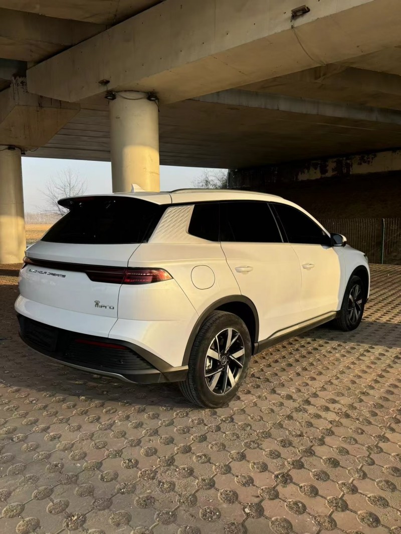 松原24年比亚迪宋8