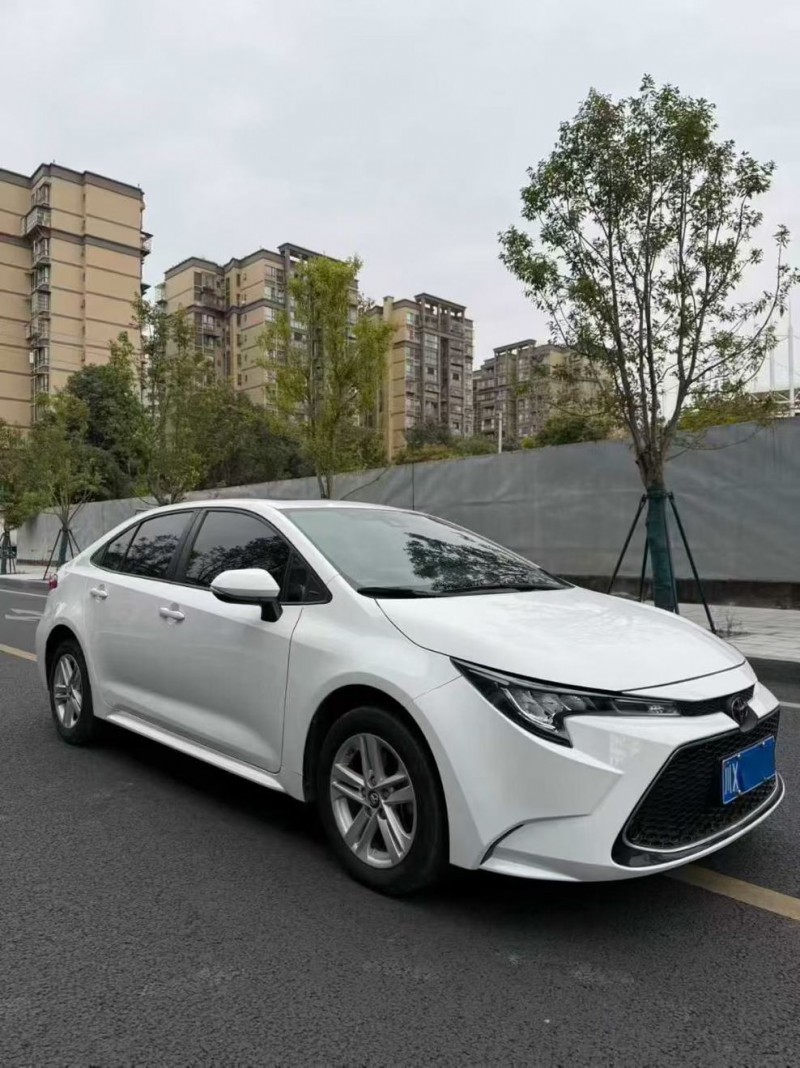 成都22年丰田雷凌2