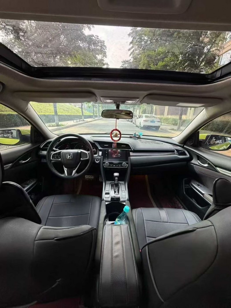 成都19年本田思域9