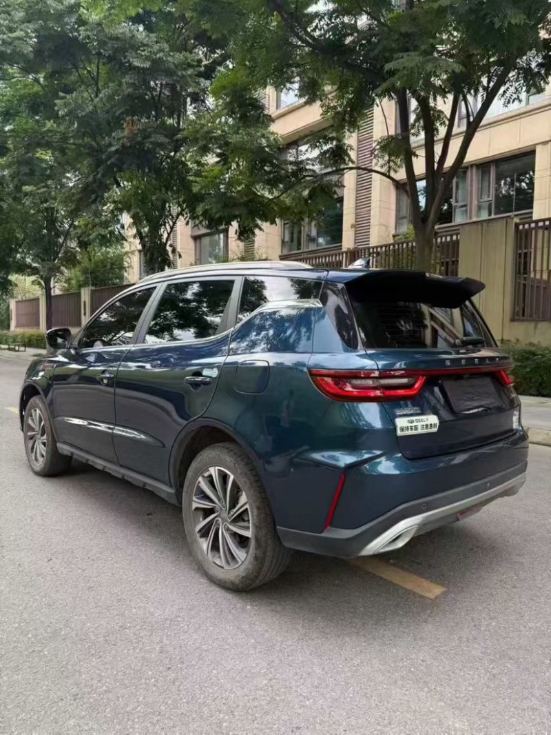 成都23年吉利远景3