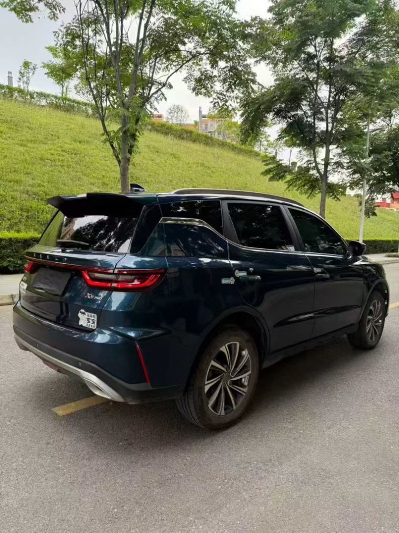 成都23年吉利远景6