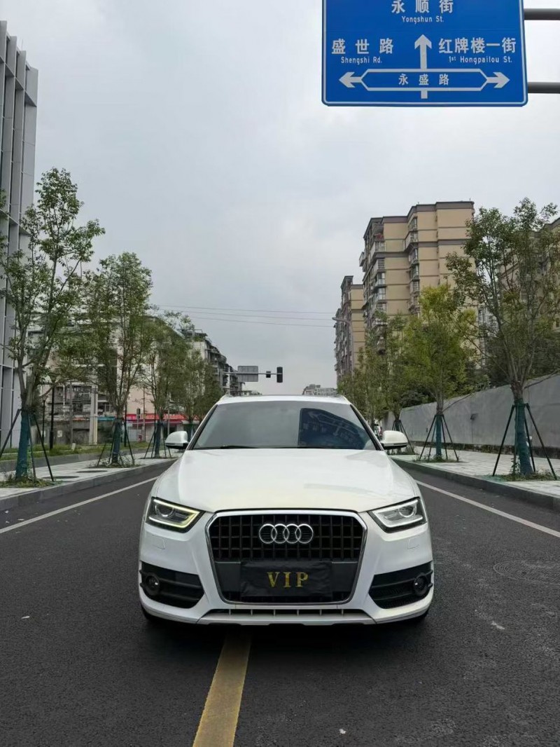 成都16年凯迪拉克XTS1