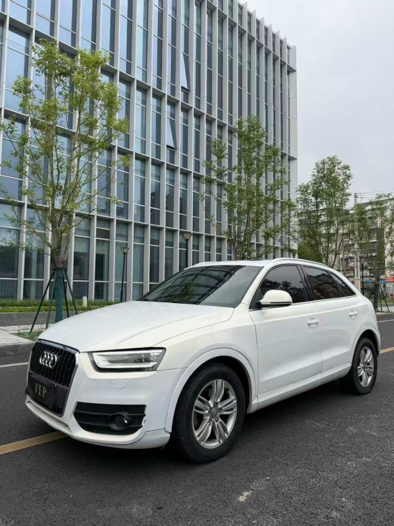 成都16年凯迪拉克XTS2