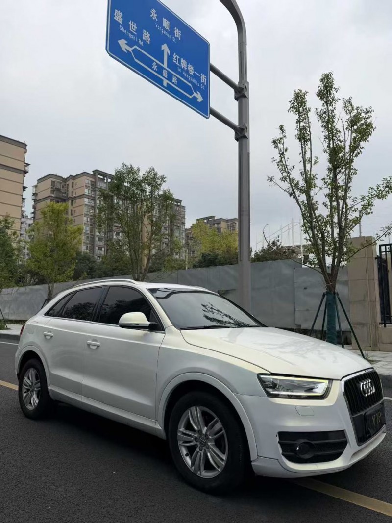 成都16年凯迪拉克XTS4