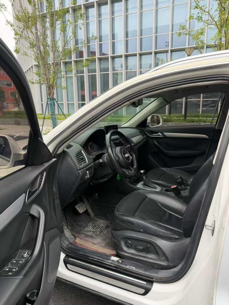 成都16年凯迪拉克XTS5