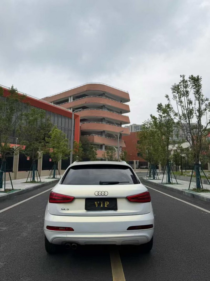 成都16年凯迪拉克XTS7