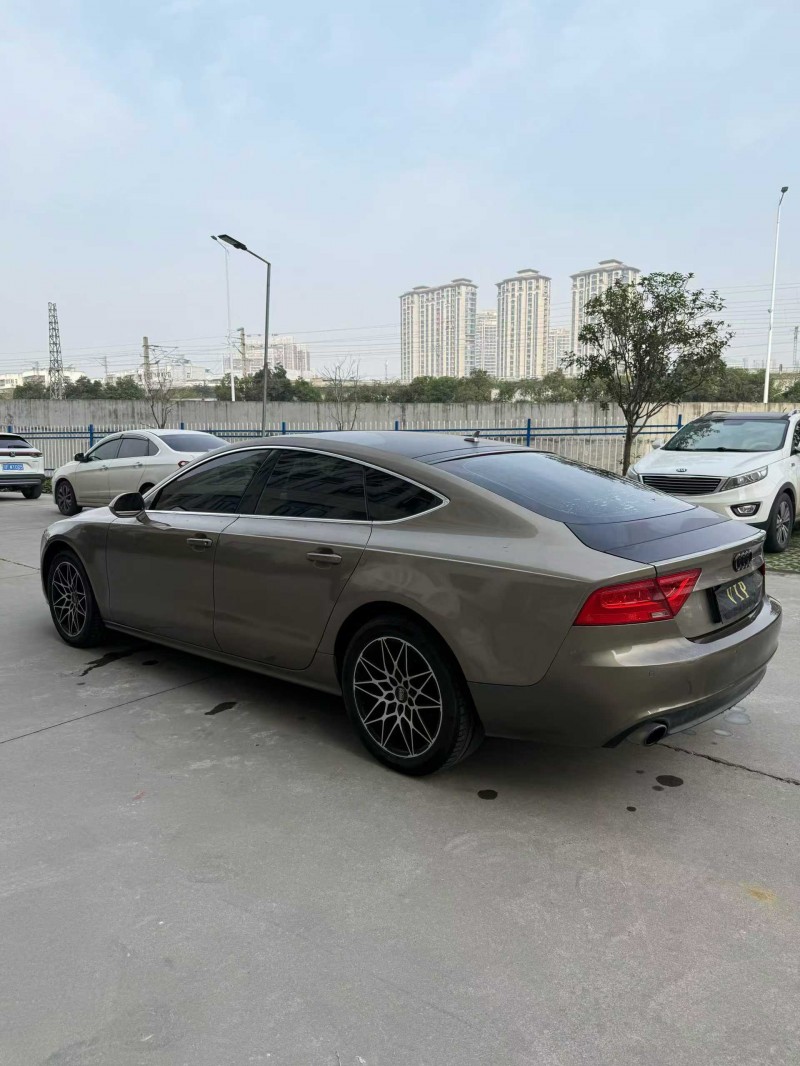 襄阳14年奥迪A7L8