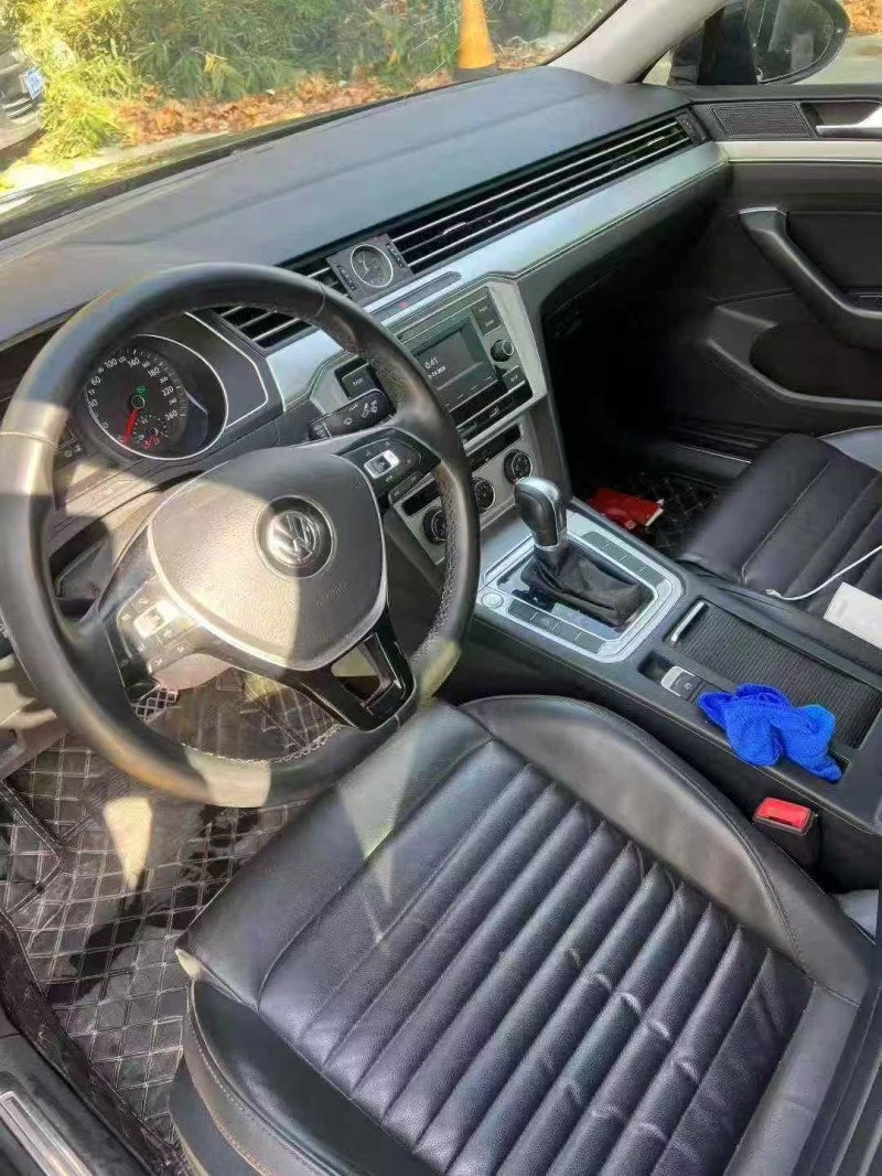 青岛19年大众迈腾4