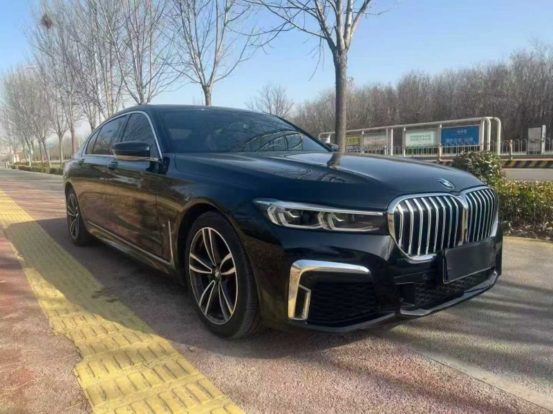 枣庄22年宝马7系2