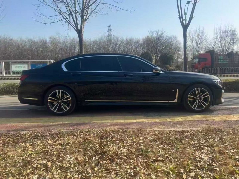 枣庄22年宝马7系7