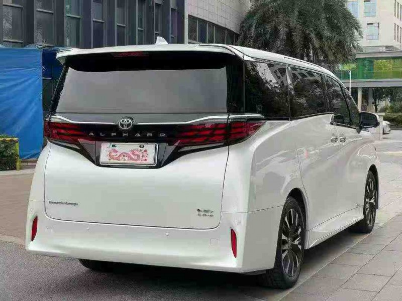 佛山24年丰田埃尔法8