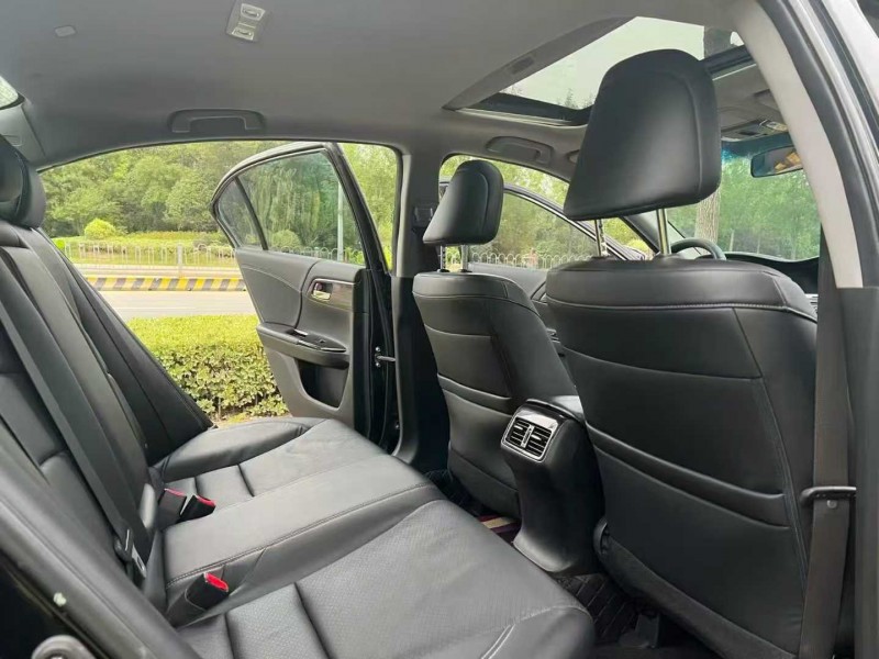 枣庄18年本田雅阁4