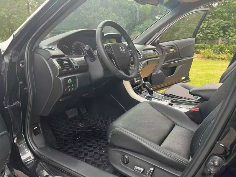 枣庄18年本田雅阁5