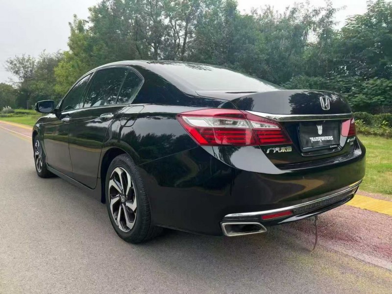 枣庄18年本田雅阁9