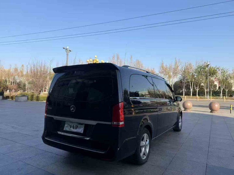 枣庄19年奔驰威霆8