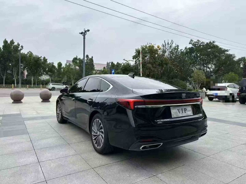 枣庄24年别克君越9