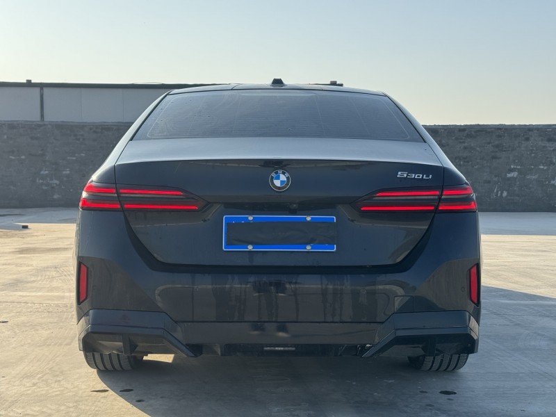 新乡24年宝马5系8