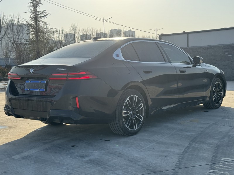新乡24年宝马5系9